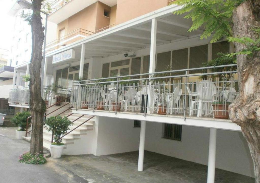 Hotel Nives Rimini Exterior photo